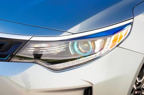 Kia Optima Plug-In Hybrid EX Sedan Headlamp Detail