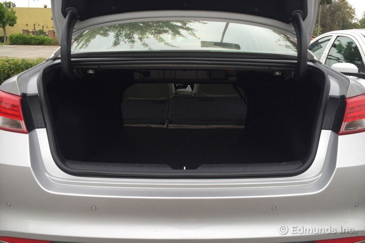 2016 Kia Optima Edmunds Road Test 2016 Kia Optima