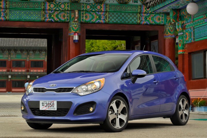 12 Kia Rio First Drive Edmunds