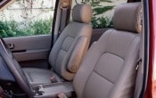 2002 Kia Sedona EX 4dr Minivan Shown