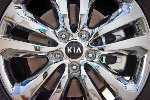 2016 Kia Sedona SX Limited Passenger Minivan Wheel