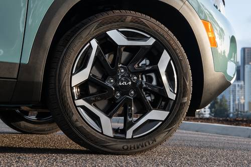 2026 Kia Seltos SX 4dr SUV Wheel