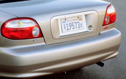 1998 Kia Sephia 4dr Sedan