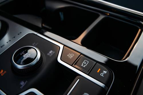 Kia Sorento Plug-In Hybrid SX Prestige 4dr SUV Aux Controls