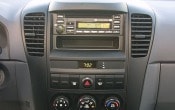 2003 Kia Sorento LX 4WD Center Console