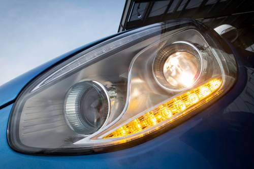 2019 Kia Soul EV + Wagon Headlamp Detail