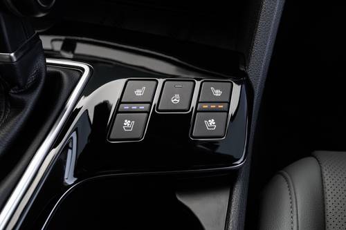 2024 Kia Sportage X-Pro 4dr SUV Aux Controls