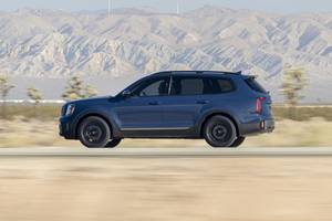 Kia Telluride SX-Prestige X-Pro 4dr SUV Profile Shown