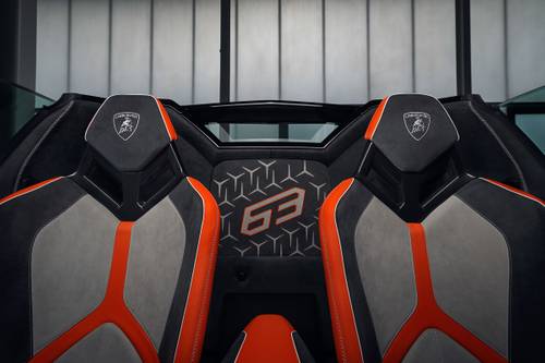 Lamborghini Aventador SVJ Roadster Convertible Interior Detail