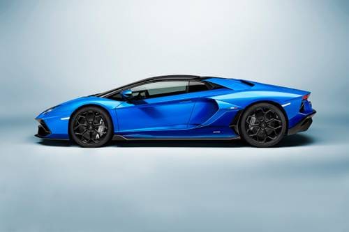 2022 Lamborghini Aventador Ultimae Roadster Convertible Profile