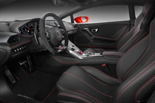 2016 Lamborghini Huracan LP 580-2 Coupe Interior