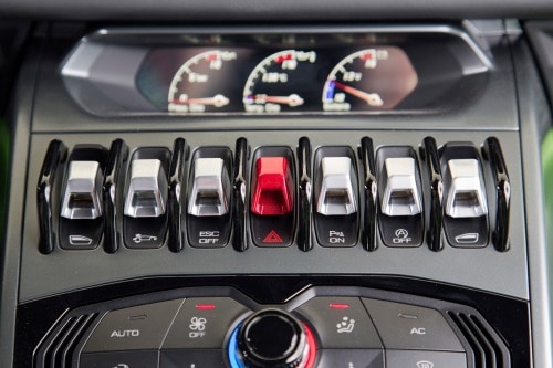 2017 Lamborghini Huracan LP 610-4 Coupe Center Console