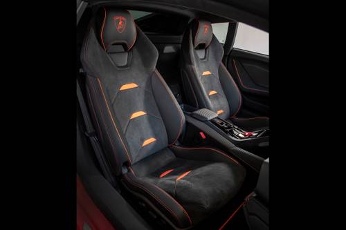 2023 Lamborghini Huracan EVO Coupe Interior Detail
