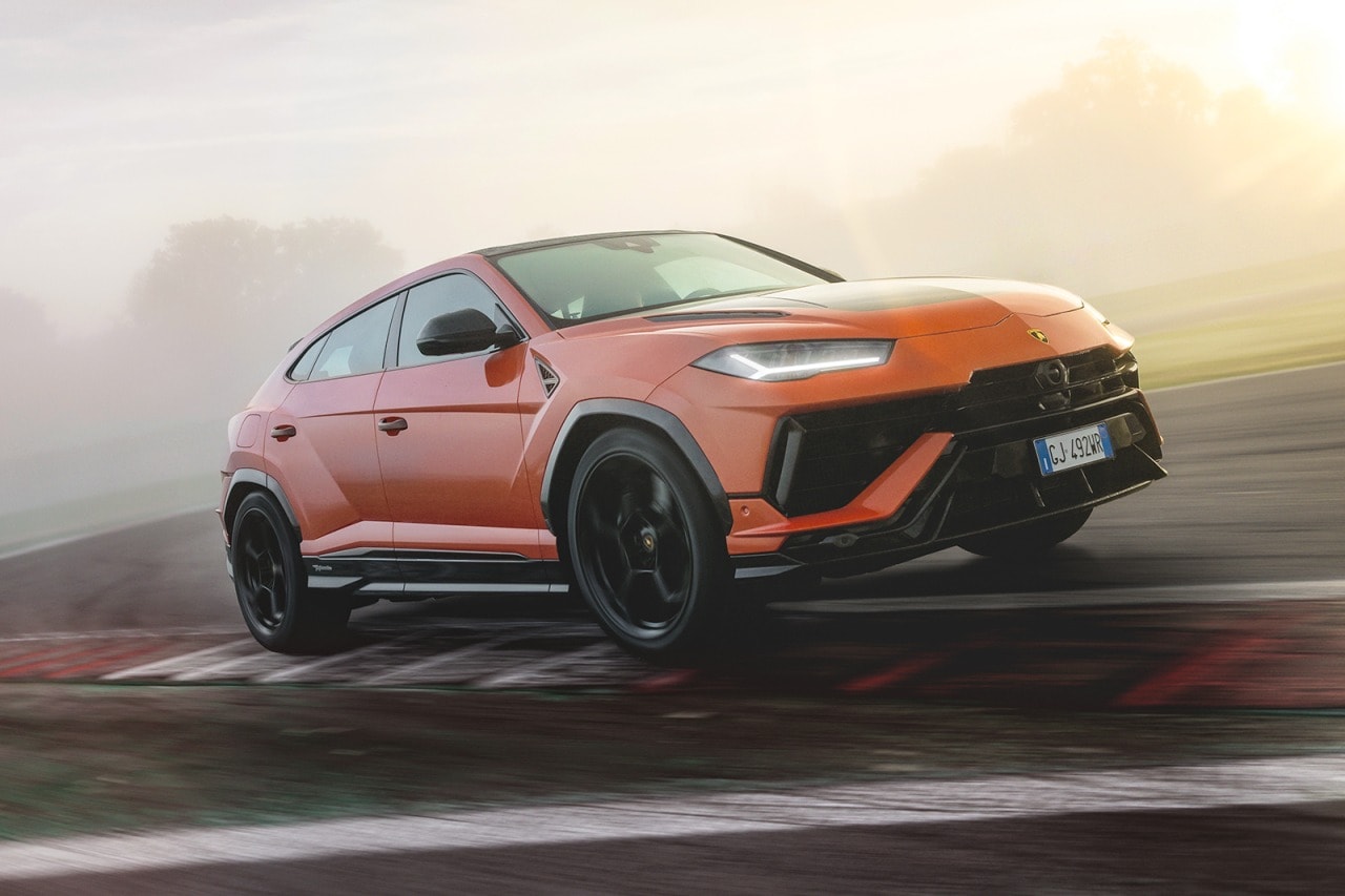 2023 Lamborghini Urus Performante
