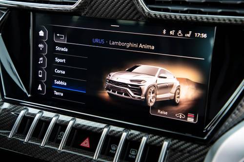 Lamborghini Urus 4dr SUV Center Console