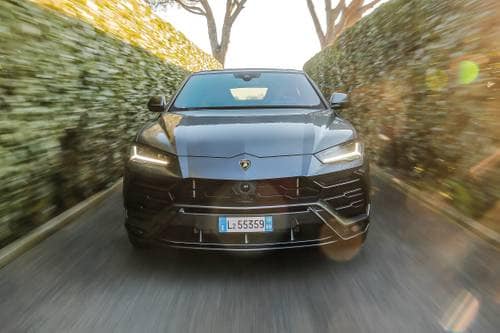 2022 Lamborghini Urus 4dr SUV Lifestyle Exterior