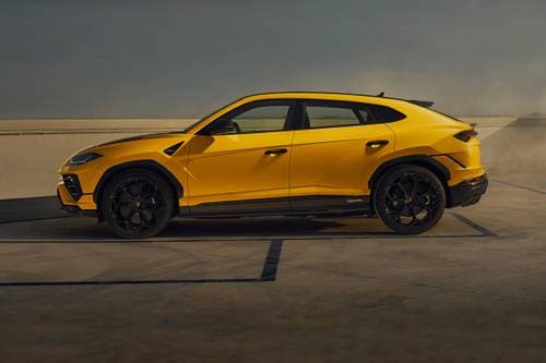 2023 Lamborghini Urus Performante 4dr SUV Profile