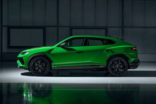 2023 Lamborghini Urus Performante 4dr SUV Profile