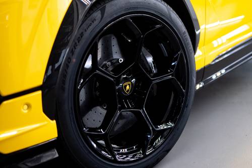 2023 Lamborghini Urus Performante 4dr SUV Wheel