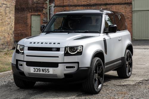 2022 Land Rover Defender 90 P300 S 2dr SUV Exterior Shown