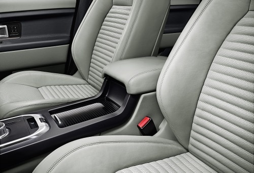2017 Land Rover Discovery Sport HSE LUX 4dr SUV Interior Detail