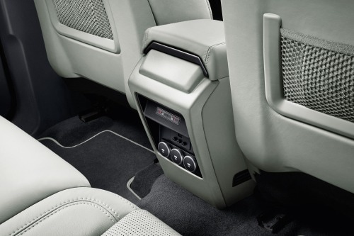 2017 Land Rover Discovery Sport HSE LUX 4dr SUV Interior Detail