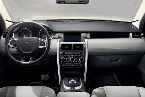 2019 Land Rover Discovery Sport HSE Luxury 4dr SUV Dashboard Shown