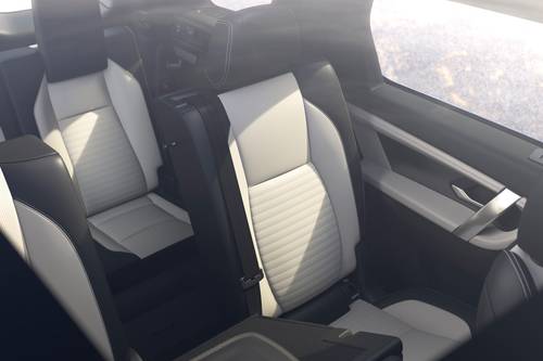 2024 Land Rover Discovery Sport P250 Dynamic SE 4dr SUV Interior Detail