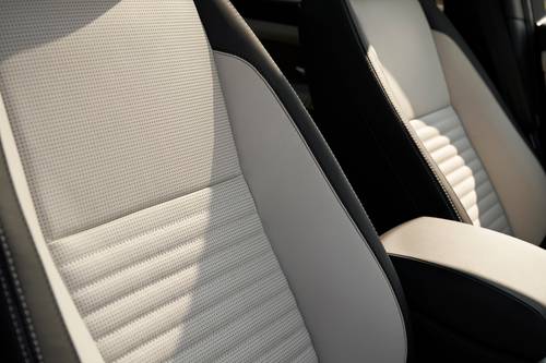 2024 Land Rover Discovery Sport P250 Dynamic SE 4dr SUV Interior Detail