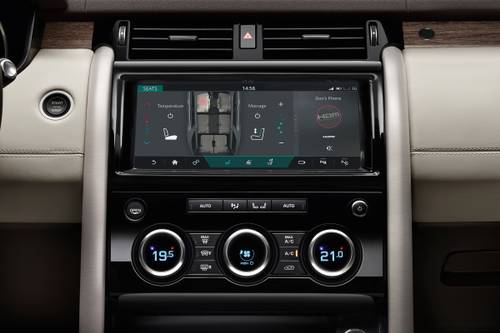 Land Rover Discovery HSE Luxury Td6 4dr SUV Center Console