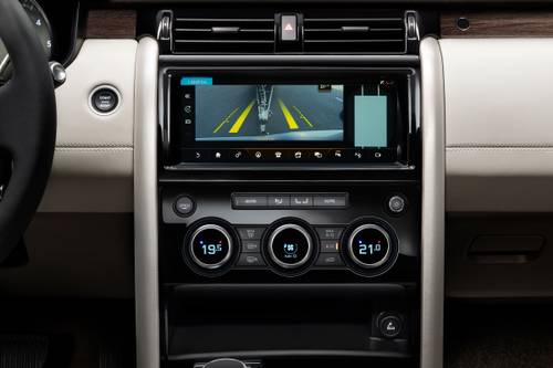 Land Rover Discovery HSE Luxury Td6 4dr SUV Center Console