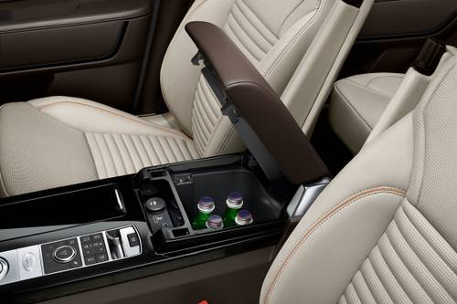 Land Rover Discovery HSE Luxury Td6 4dr SUV Interior Detail