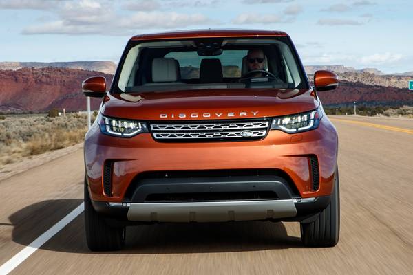 The 2018 Land Rover Discovery The 2018 Land Rover Discovery