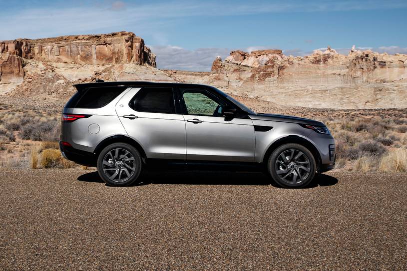 2020 Land Rover Discovery HSE Td6 4dr SUV Profile. Dynamic Package Shown.