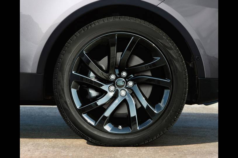 2020 Land Rover Discovery Landmark Edition 4dr SUV Wheel