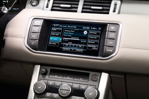 2015 Land Rover Range Rover Evoque Pure Premium 2dr SUV Center Console