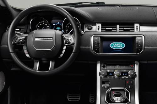 Land Rover Range Rover Evoque HSE Dynamic 237 HP 4dr SUV Steering Wheel Detail