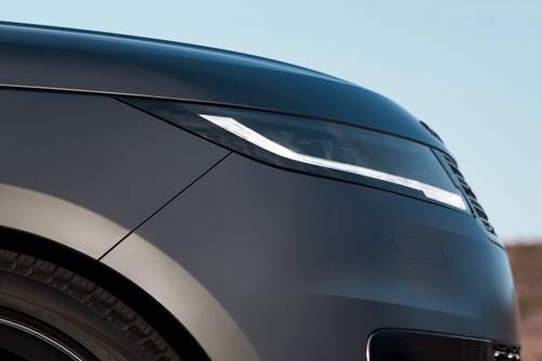 2025 Land Rover Range Rover Sport P530 Dynamic SE 4dr SUV Headlamp Detail. Range Rover Sport Stealth Pack Shown.
