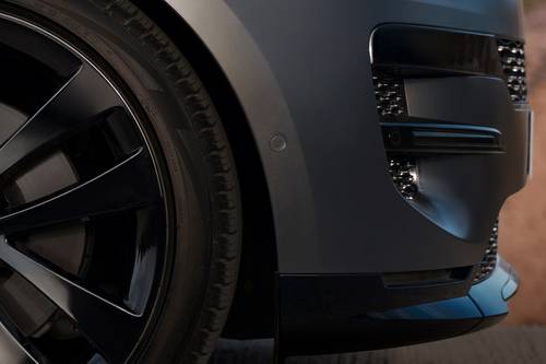 2025 Land Rover Range Rover Sport P530 Dynamic SE 4dr SUV Exterior Detail. Range Rover Sport Stealth Pack Shown.