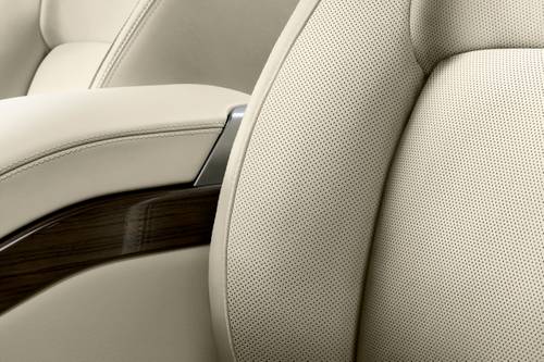Land Rover Range Rover P525 Autobiography 4dr SUV Interior Detail