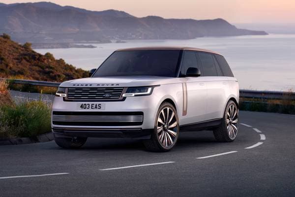 2024 Land Rover Range Rover P615 SV