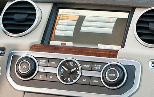 2011 Land Rover LR4 V8 Center Console