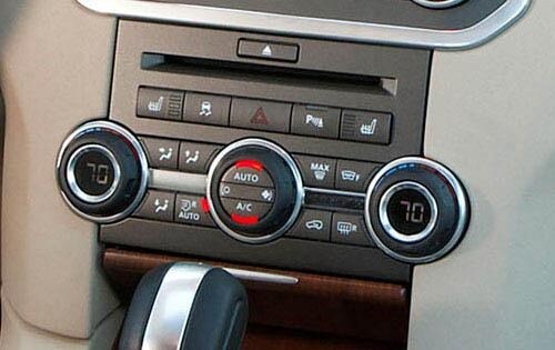 2012 Land Rover LR4 V8 Center Stack Detail