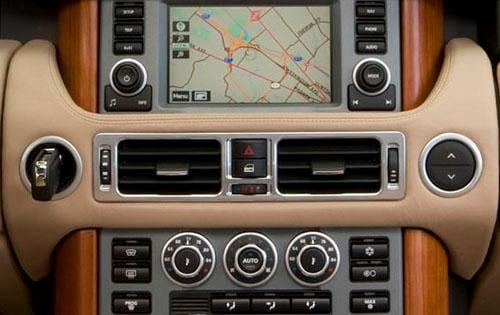 2009 Land Rover Range Rover Autobiography Center Console Shown