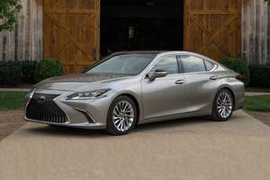 2019 Lexus ES 300h Pictures - 85 Photos | Edmunds 2019 Lexus ES 300h Pictures - 85 Photos | Edmunds