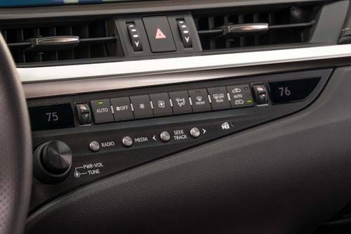 Lexus ES 350 F SPORT Sedan Center Console