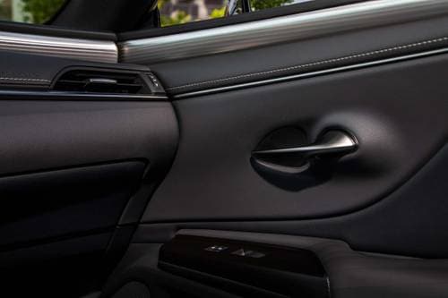 Lexus ES 350 F SPORT Sedan Interior Detail
