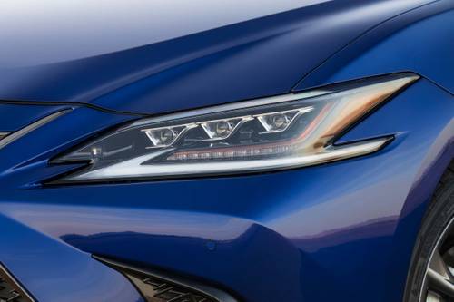 Lexus ES 350 F SPORT Sedan Headlamp Detail