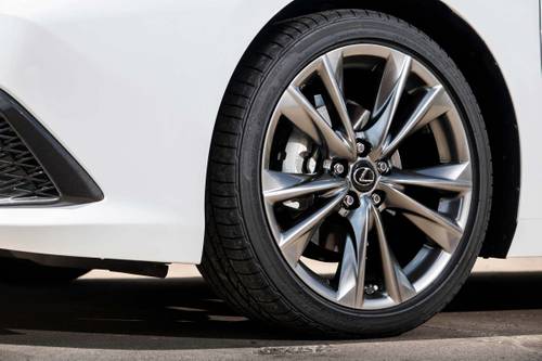 Lexus ES 350 F SPORT Sedan Wheel