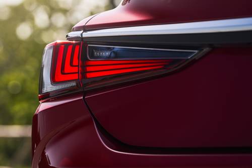 2025 Lexus ES 250 Luxury Sedan Exterior Detail